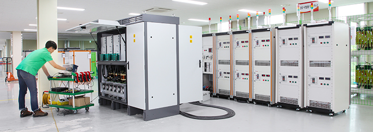 GRID-CONNECTED-INVERTER GRID-CONNECTED-INVERTER